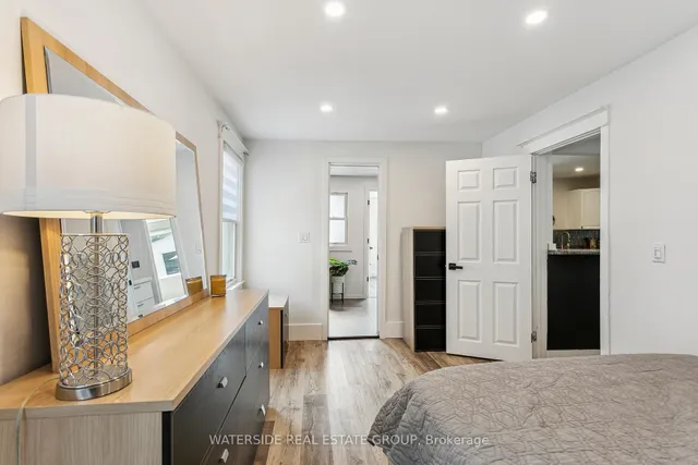 Additional image 27 of 276 Normanhurst Ave