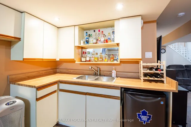 Additional image 21 of 396 Cochrane Rd