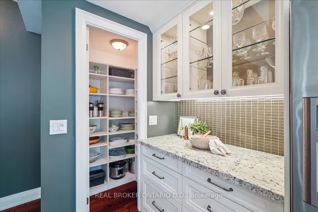 Additional image 16 of 191 Duplex Ave Unit 105