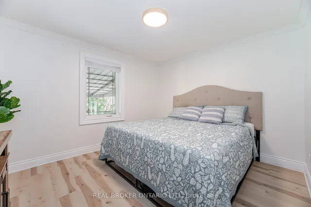 Additional image 10 of 18 Adanac Dr