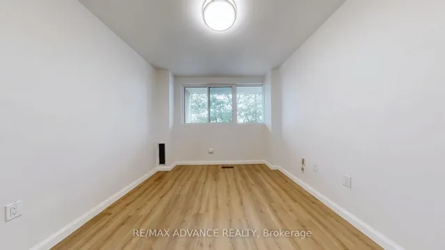 Additional image 12 of 165 Cherokee Blvd Unit 121