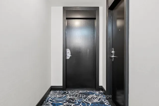 Additional image 6 of 19 Grand Trunk Cres Unit 506