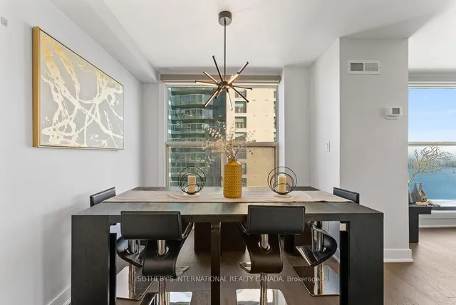 Additional image 14 of 77 Harbour Sq Unit 3208