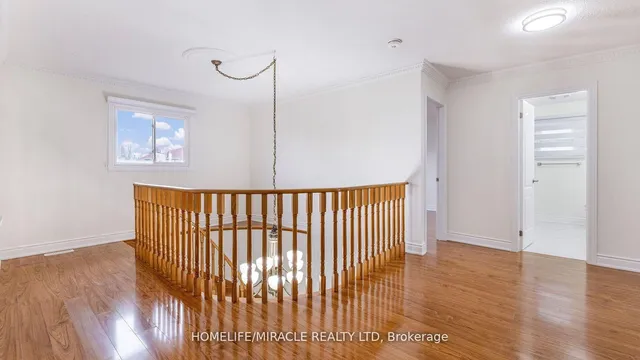 Additional image 23 of 74 Kingknoll Dr