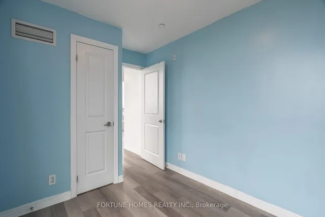 Additional image 24 of 80 Esther Lorrie Dr Unit 1105