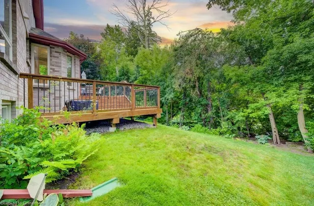 房产图片 36 - 33 Manitoulin Cres