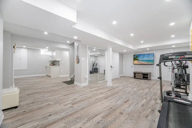 Additional image 35 of 110 Lloyd Sanderson Dr