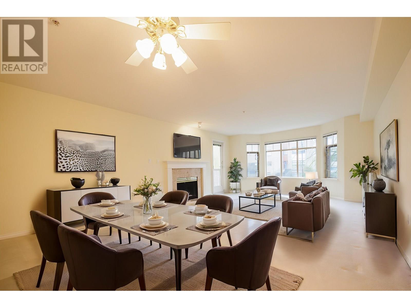 407 2059 CHESTERFIELD AVENUE|North Vancouver, British Columbia V7M2P4