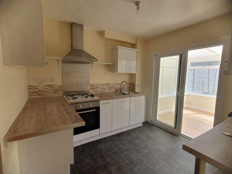 Additional image 4 of Edison Grove, Quinton.