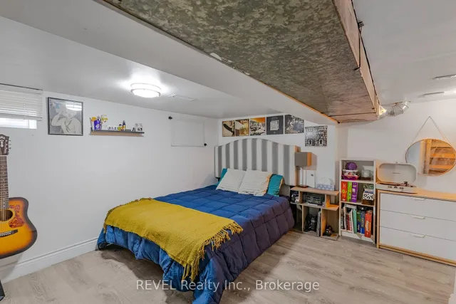 Additional image 28 of 25 Land St