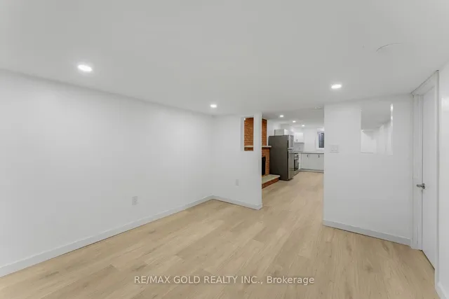 Additional image 35 of 17 Madrid Cres