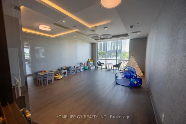 Additional image 31 of 15 Lynch St Unit 1402