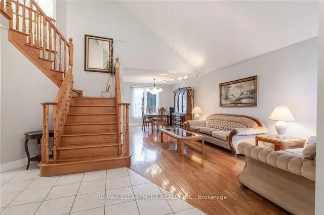 Additional image 6 of 42 Hillgarden Dr