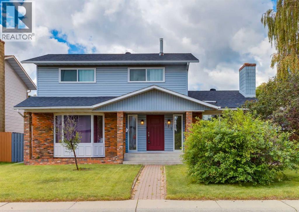 127 Silvercreek Close NW|Calgary, Alberta T3B5G2