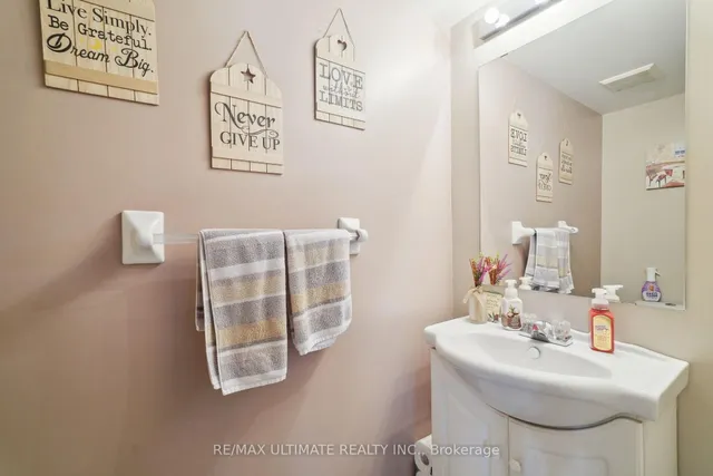 Additional image 7 of 2168 St. Clair Ave