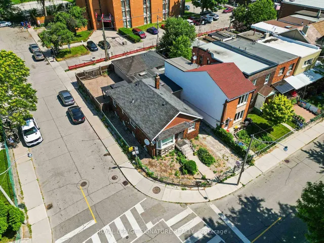 Additional image 33 of 42 Carr St