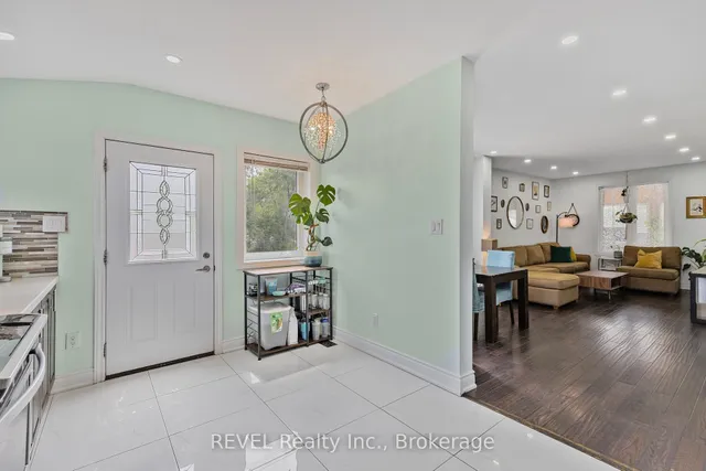 Additional image 13 of 25 Land St