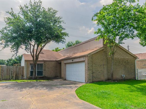 6930 Caddo Lake Ln, Houston, TX 77083