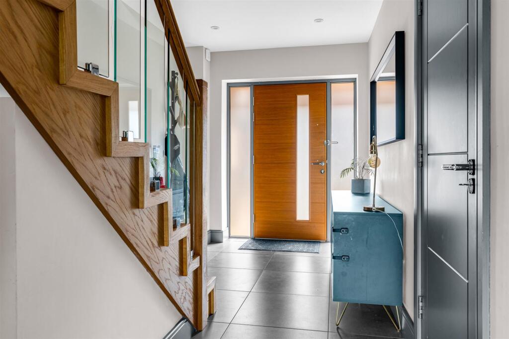 Additional image 9 of Groom Place, Welwyn Garden City