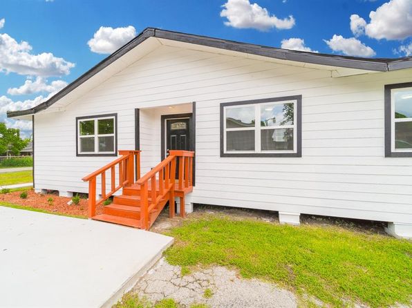 8318 Hanfro Ln, Houston, TX 77088