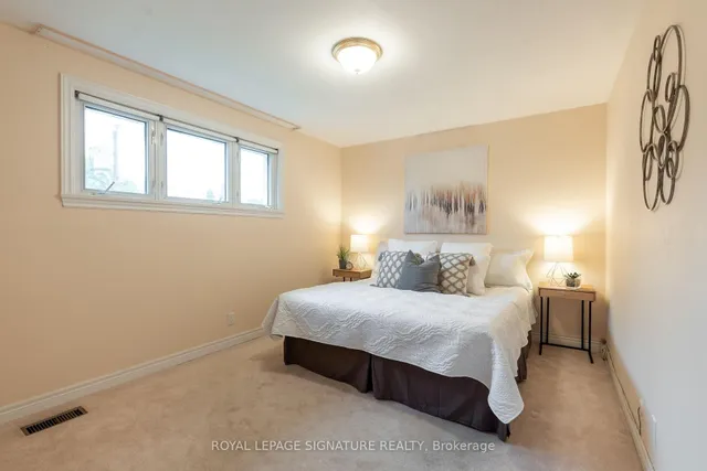 Additional image 10 of 30 Marowyne Dr