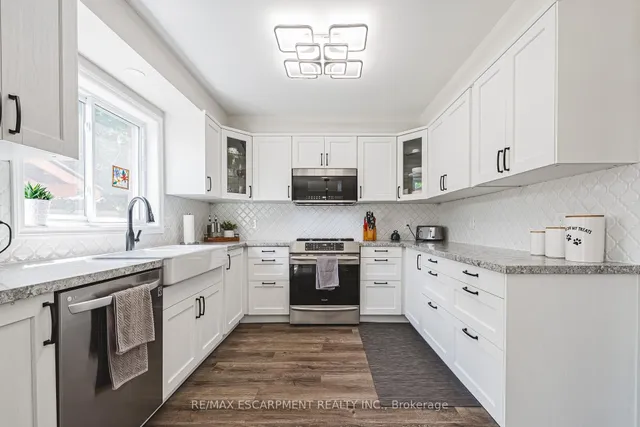 Additional image 13 of 185 COMFORT Crt