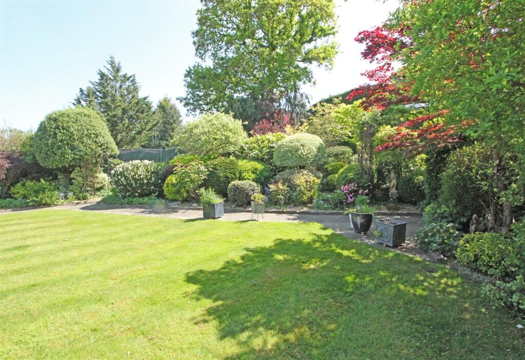 Additional image 28 of Brookmans Avenue, Brookmans Park, Hatfield