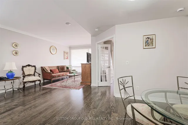 Additional image 7 of 2662 Bloor St Unit 209