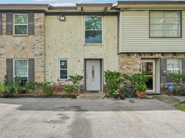 10676 Hazelhurst Dr, Houston, TX 77043