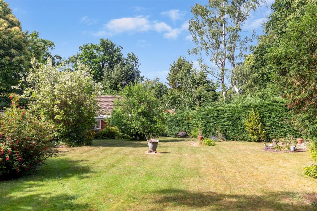 Additional image 23 of Broom Hill, Welwyn