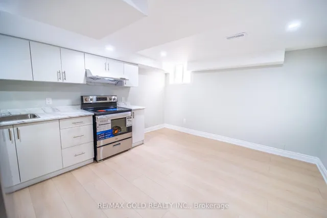 Additional image 9 of 9 Hallcrown Crt