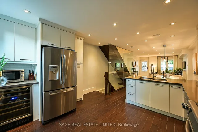 Additional image 7 of 408 Davisville Ave