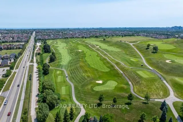 Additional image 46 of 792 Ledbury Cres