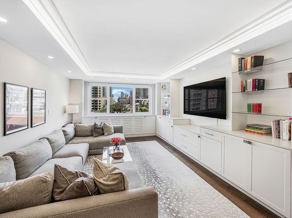 315 E 72nd St APT 9H, New York, NY 10021