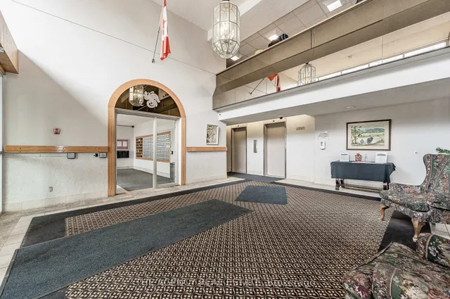 Additional image 35 of 375 King St Unit 507