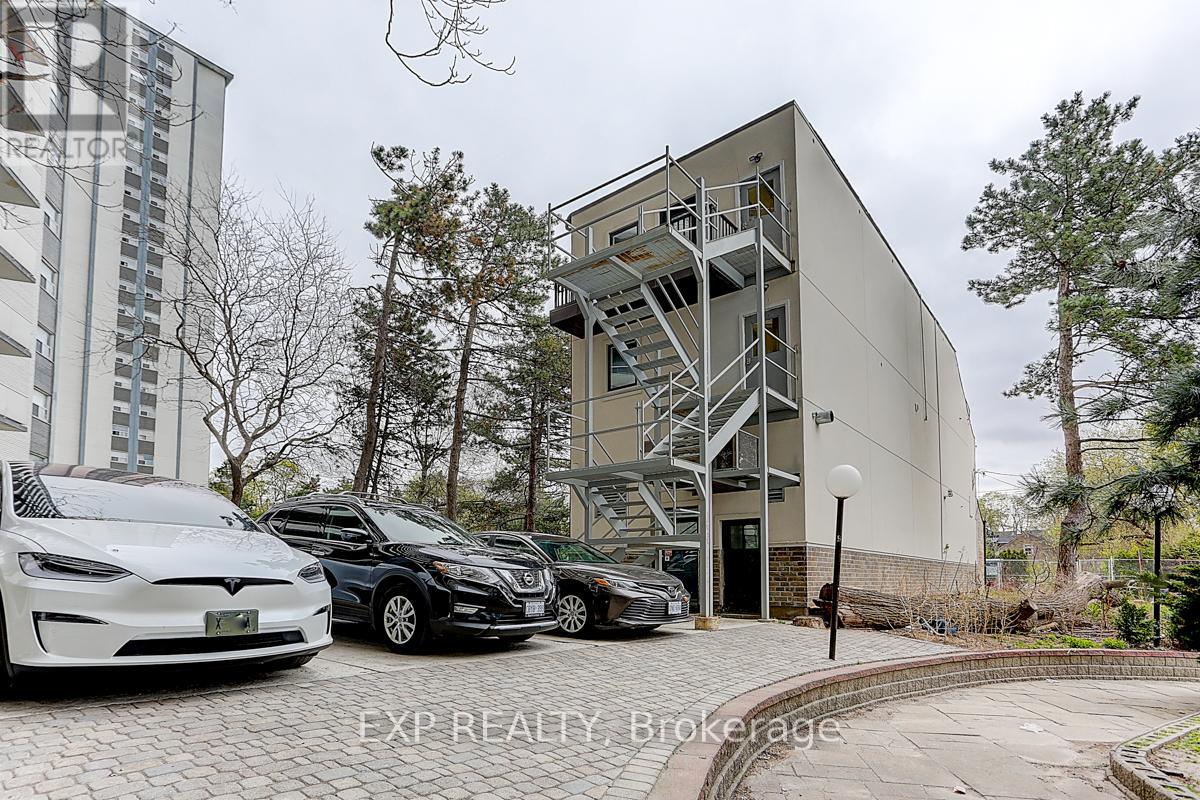Property image for 600 PARLIAMENT STREET|Toronto (North St. James Town), Ontario M4X1R2