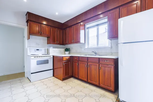 Additional image 13 of 42 Chalkfarm Dr