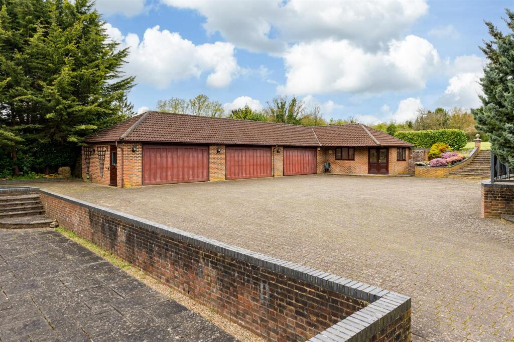 Additional image 28 of Reynards Road, Welwyn