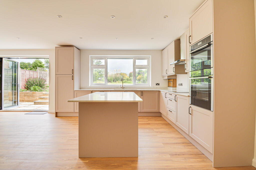 Additional image 8 of Robert Avenue, St Albans, AL1