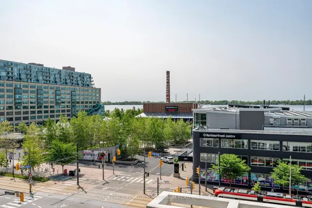 Additional image 26 of 228 Queens Quay Unit 702