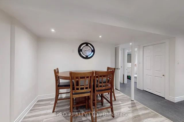 Additional image 35 of 861 Whaley Way