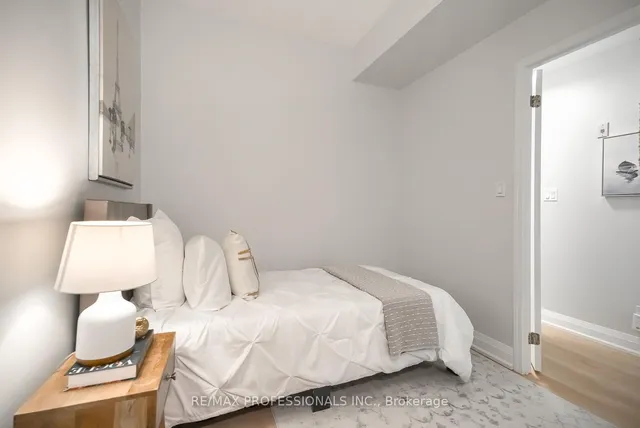 Additional image 15 of 36 Stadium Rd Unit 562