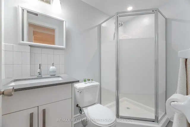 Additional image 36 of 21 Silo Crt