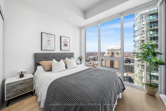 Additional image 13 of 135 East Liberty St Unit 2406