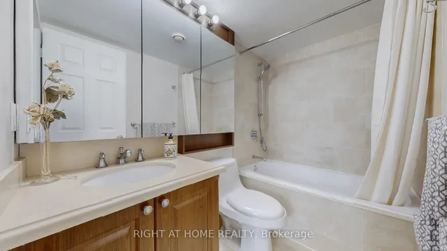 Additional image 22 of 18 Parkview Ave Unit 906