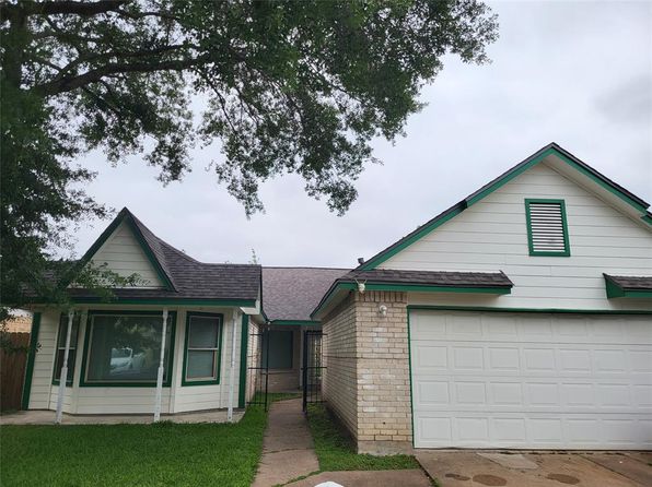 3231 S Greenpark Dr, Houston, TX 77082