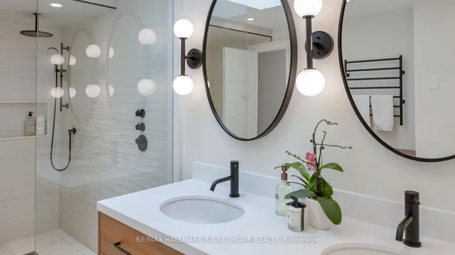 Additional image 22 of 99 Harbour Sq Unit 613