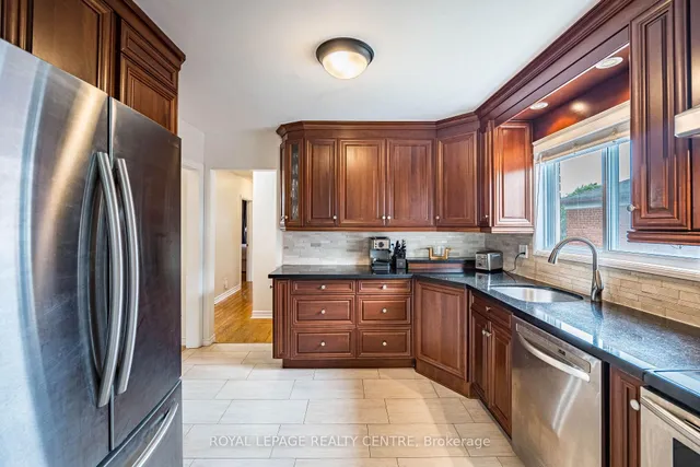 Additional image 12 of 1167 Flagship Dr