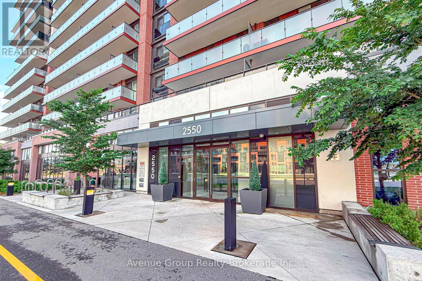 816 - 2550 SIMCOE STREET|Oshawa (Windfields), Ontario L1L0R5