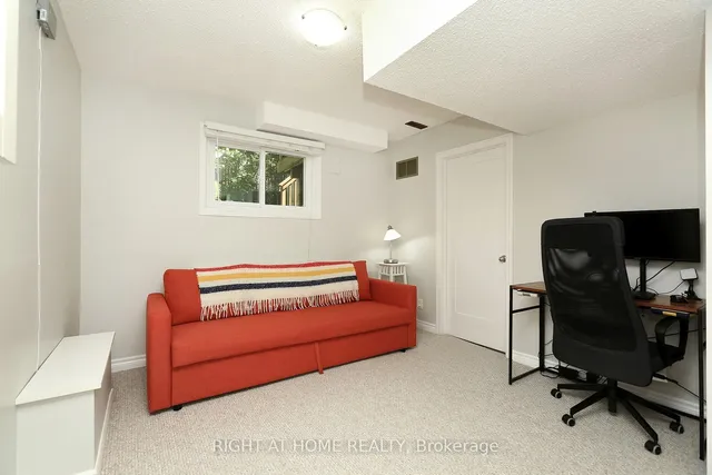 Additional image 34 of 2 Snapdragon Dr